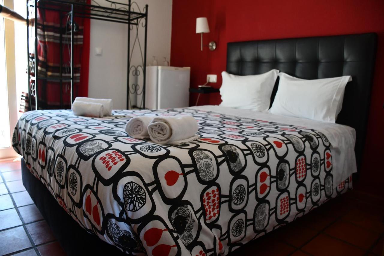 Alojamentos Vitinho - Vila Nova Milfontes Vila Nova de Milfontes Eksteriør billede